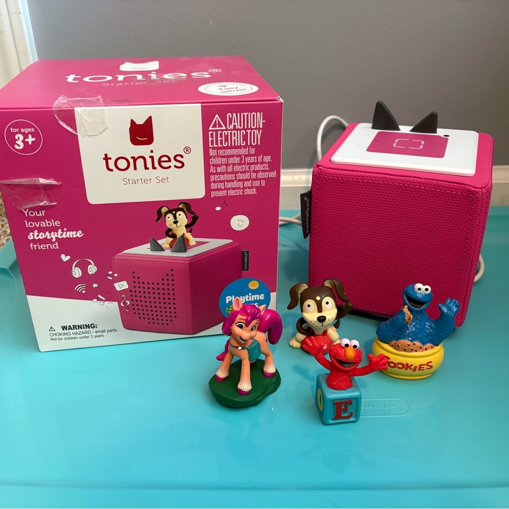 Tonies Pink Storytime Starter Set with Figurines